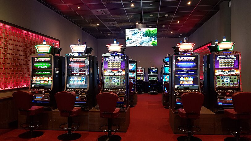 Automatensalon im WINWIN Wien Prater II mit Blick auf die Novomatic-VLTs. 